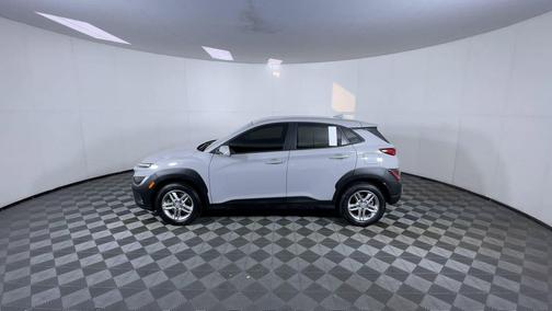 2022 Hyundai KONA SE