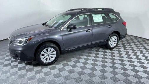 Photo 4 of 26 of 2019 Subaru Outback 2.5i (CVT)