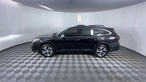2022 Subaru Outback Touring