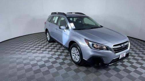 Photo 2 of 25 of 2019 Subaru Outback