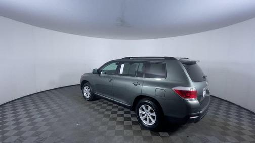 2013 Toyota Highlander SE