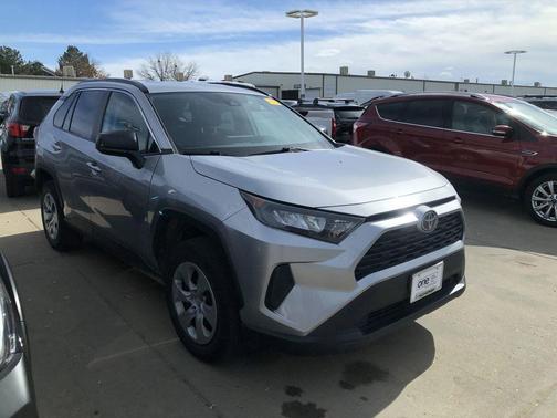 2019 Toyota RAV4 LE