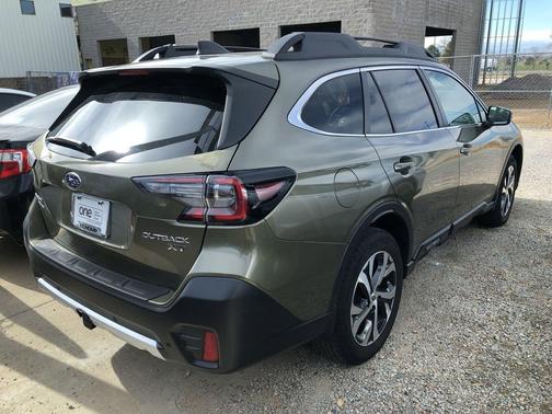 2022 Subaru Outback Limited XT