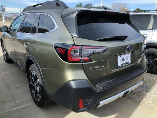 2022 Subaru Outback Limited XT