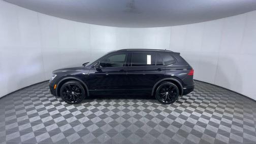 2020 Volkswagen Tiguan 2.0T SE R-Line Black