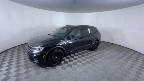 2020 Volkswagen Tiguan 2.0T SE R-Line Black