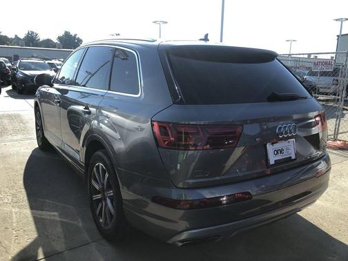 2017 Audi Q7 3.0T Premium