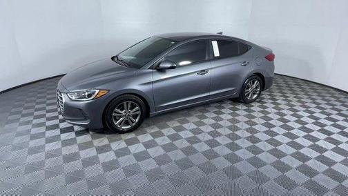 Photo 4 of 25 of 2018 Hyundai Elantra SEL