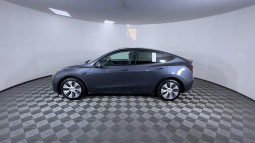 2023 Tesla Model Y Base