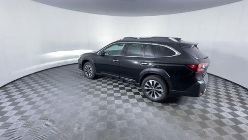 2025 Subaru Outback Touring