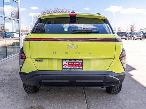 2025 Hyundai KONA SEL