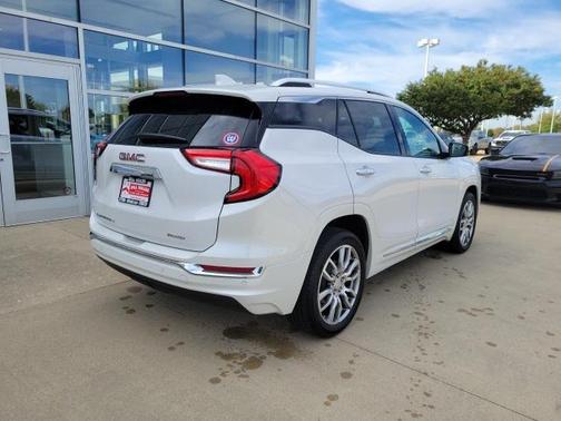 2024 GMC Terrain Denali