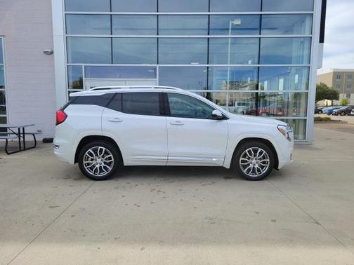 2024 GMC Terrain Denali