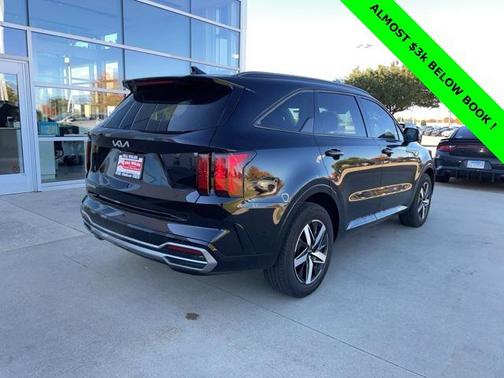 2023 Kia Sorento S
