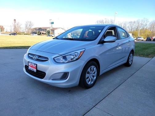 2017 Hyundai Accent SE