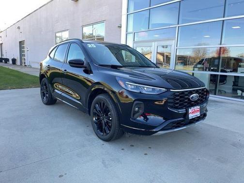 2025 Ford Escape ST-Line Elite
