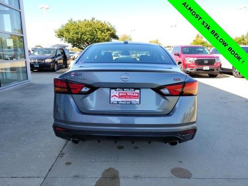 2023 Nissan Altima SR FWD