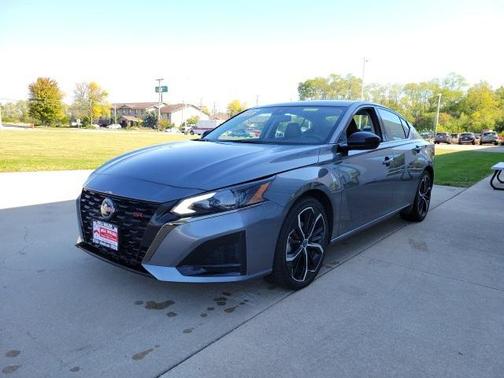 2023 Nissan Altima SR FWD
