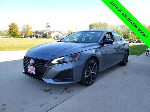 2023 Nissan Altima SR FWD