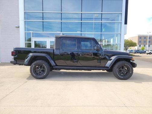 2022 Jeep Gladiator Sport