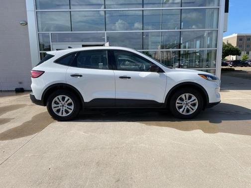 2022 Ford Escape S