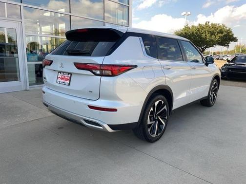 2024 Mitsubishi Outlander SE 2.5 2WD