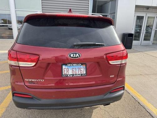 2018 Kia Sorento LX
