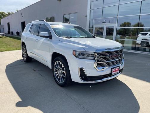 2020 GMC Acadia Denali
