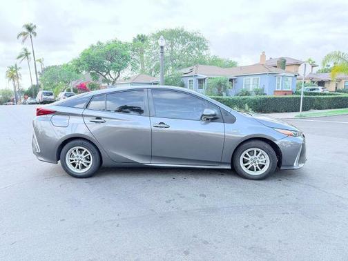 Gray 2021 Toyota Prius Prime LE