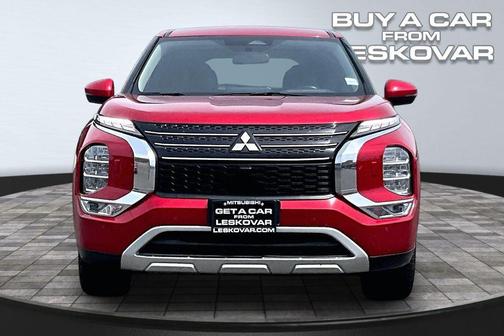 Red Diamond 2023 Mitsubishi Outlander SE S-AWC