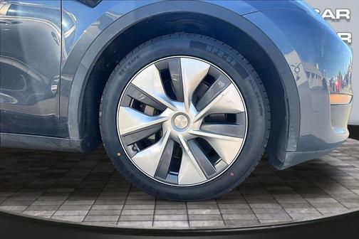 Midnight Silver Metallic 2022 Tesla Model Y Long Range Dual Motor All-Wheel Drive