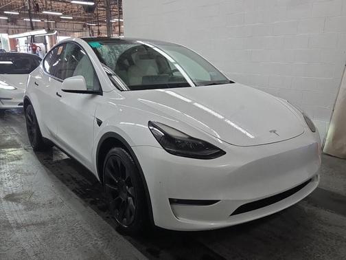 2023 Tesla Model Y Long Range Dual Motor All-Wheel Drive