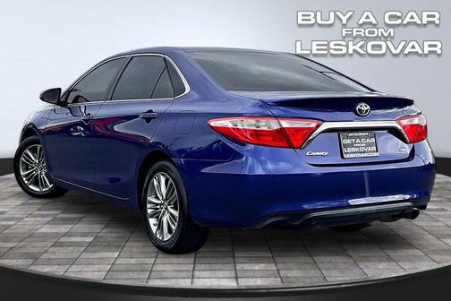 Blue Crush Metallic 2016 Toyota Camry SE