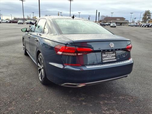 2022 Volkswagen Passat 2.0T SE