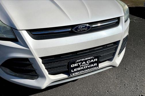 White Platinum Tricoat 2013 Ford Escape SE