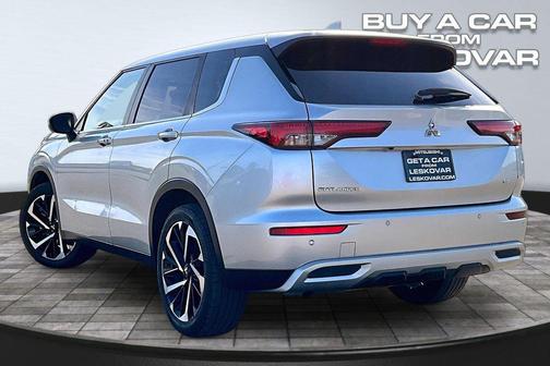 Alloy Silver Metallic/Black Roof 2024 Mitsubishi Outlander SE S-AWC