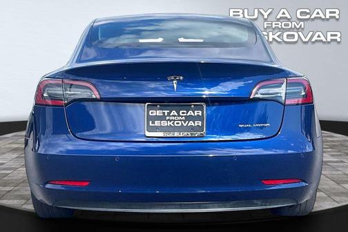 Deep Blue Metallic 2018 Tesla Model 3 Long Range