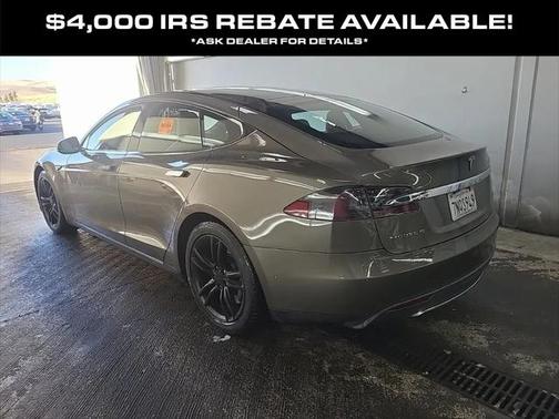 2015 Tesla Model S 90D