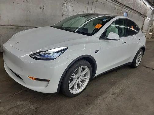 2023 Tesla Model Y Long Range Dual Motor All-Wheel Drive