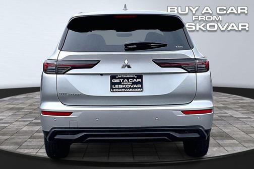 Alloy Silver Metallic 2026 Mitsubishi Outlander ES 1.5T S-AWC