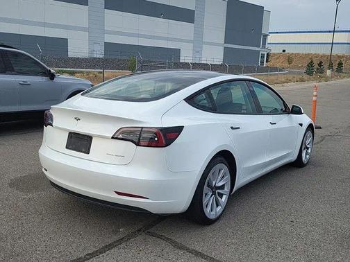 Pearl White Multi-Coat 2021 Tesla Model 3 Long Range