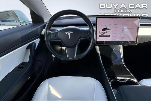 2019 Tesla Model 3 Standard Range Plus