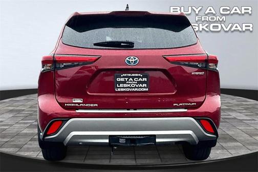 2022 Toyota Highlander Hybrid Platinum