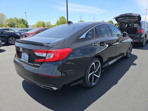 Crystal Black Pearl 2022 Honda Accord Sport 1.5T
