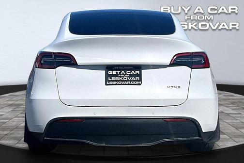 Pearl White Multi-Coat 2022 Tesla Model Y Long Range Dual Motor All-Wheel Drive
