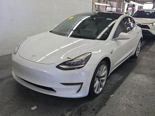 Pearl White Multi-Coat 2020 Tesla Model 3 Long Range