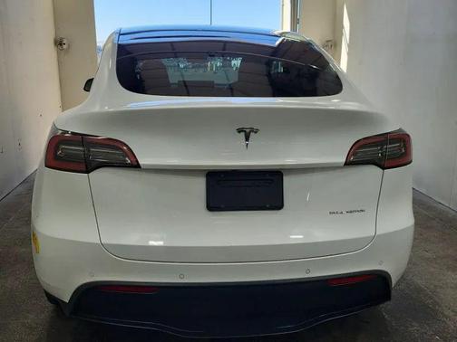 Pearl White Multi-Coat 2021 Tesla Model Y Long Range Dual Motor All-Wheel Drive