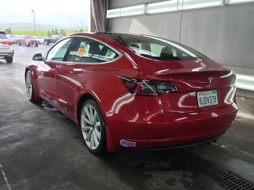 2018 Tesla Model 3 Long Range