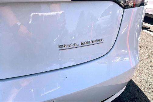 Pearl White Multi-Coat 2019 Tesla Model 3 Performance