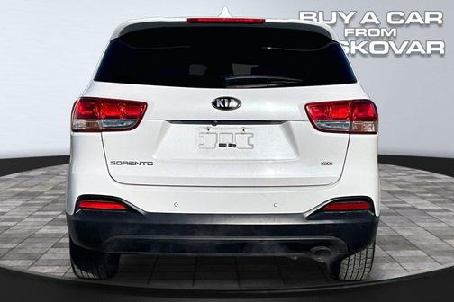 Snow White Pearl 2016 Kia Sorento LX